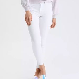American eagle white skinny high rise jeans
